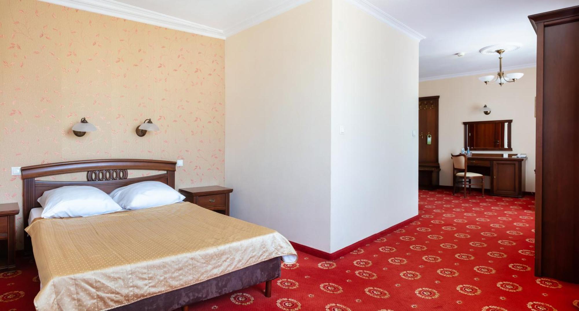 Hotel Arkadia Royal Varşovia Exterior foto