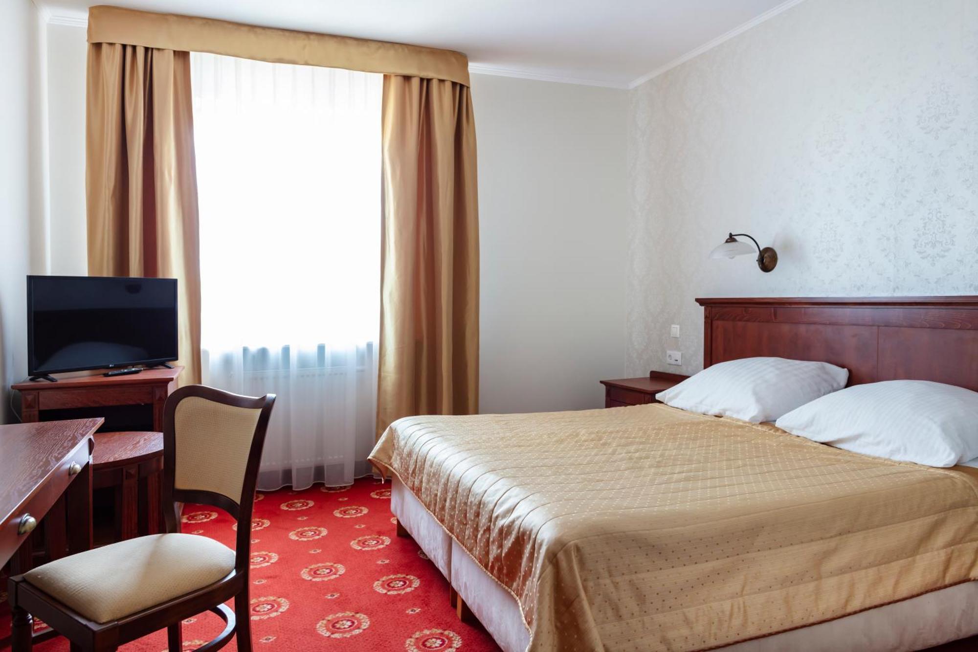 Hotel Arkadia Royal Varşovia Exterior foto