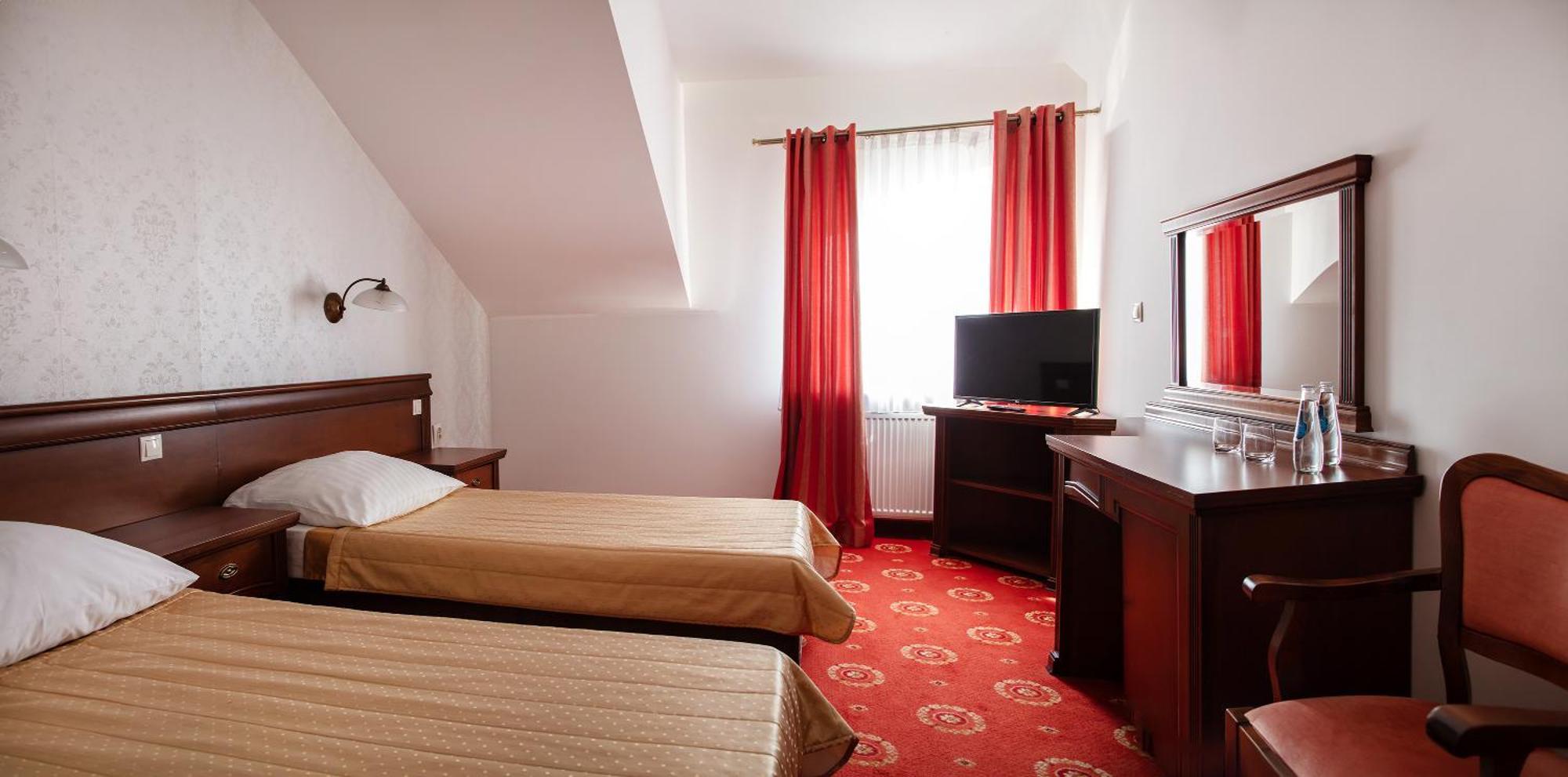 Hotel Arkadia Royal Varşovia Exterior foto